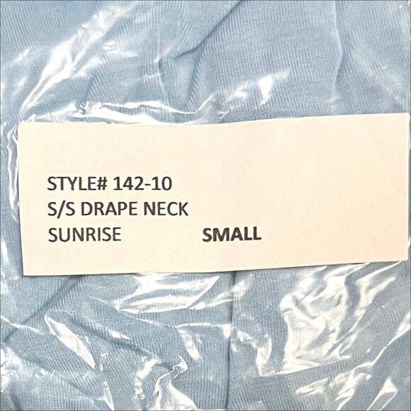 San Francisco City Lights Soft Drape Neck Tee T-Shirt Light Blue Size Small NEW - Picture 6 of 7